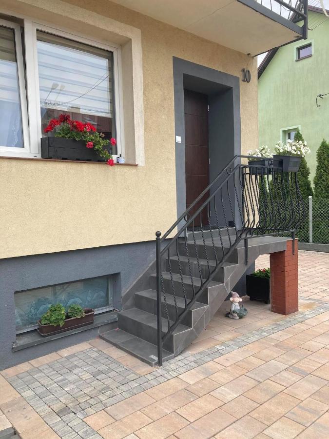 Mieszkanie Na Osiedlu Siedemsetlecia Uniejów Extérieur photo